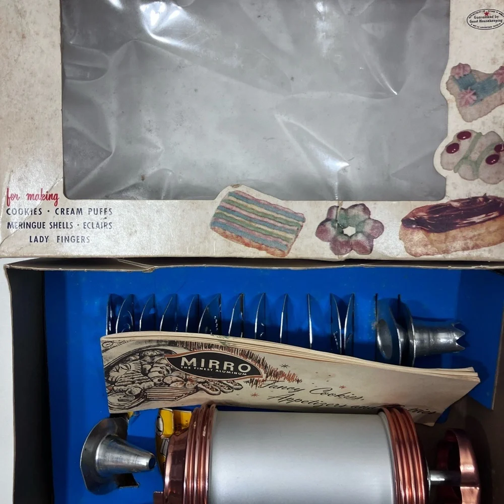 Vintage MIRRO Cookie and Pastry Press